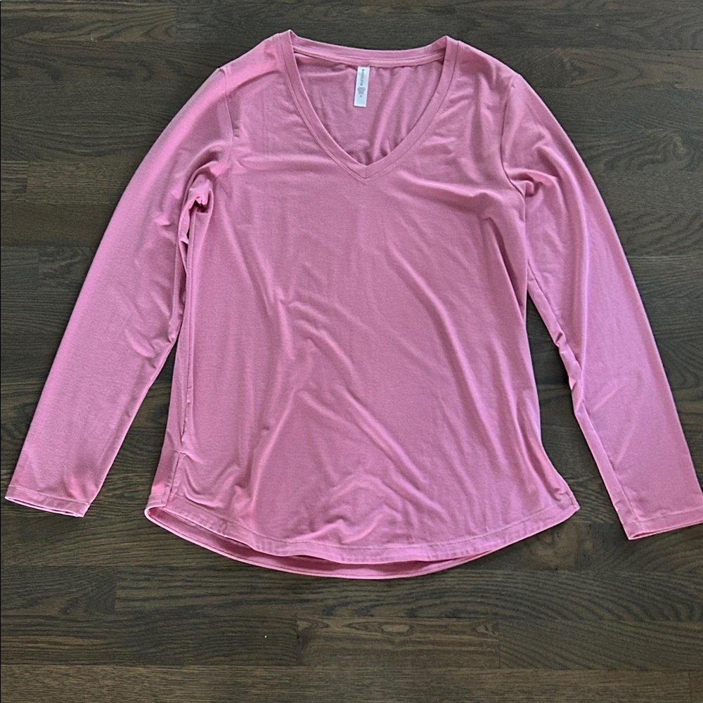 Athleta Rose Essential Long Sleeve V-Neck Tee